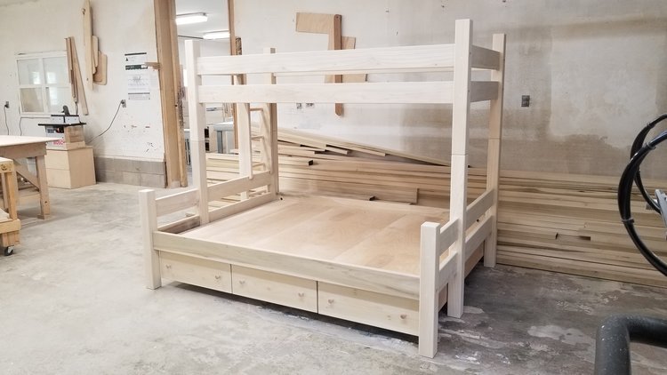Built-In Queen Bunk Bed Plans | DIY Guide